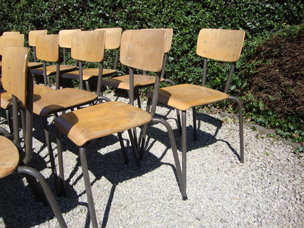 Vintage lot de 25 chaises d'&eacute;cole ,industriel Meubles