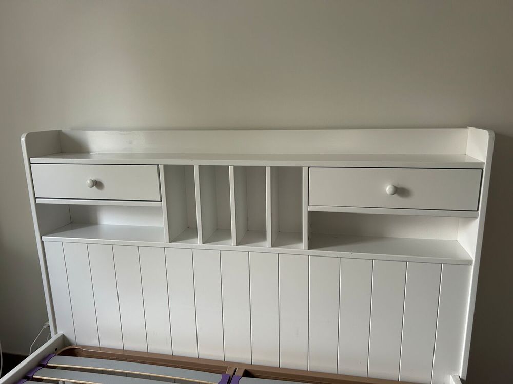 Lit double 140x190 cm avec t&ecirc;te de lit et rangements
Meubles