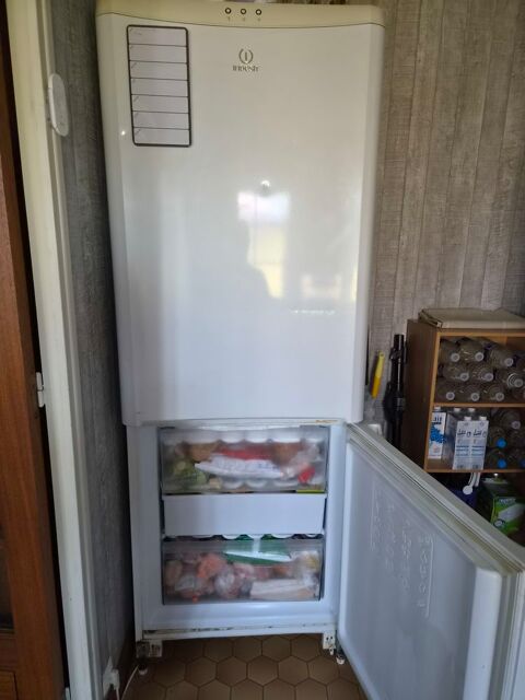 frigo congélateur 
Doigt partir viteCausse déménagement Ambrault (36)