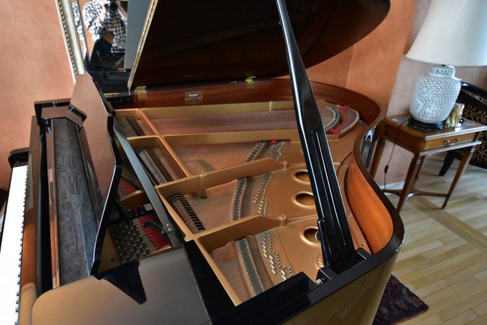 PIANO 1/4 Queue K. KAWAI GS-40
13500 € Instruments de musique