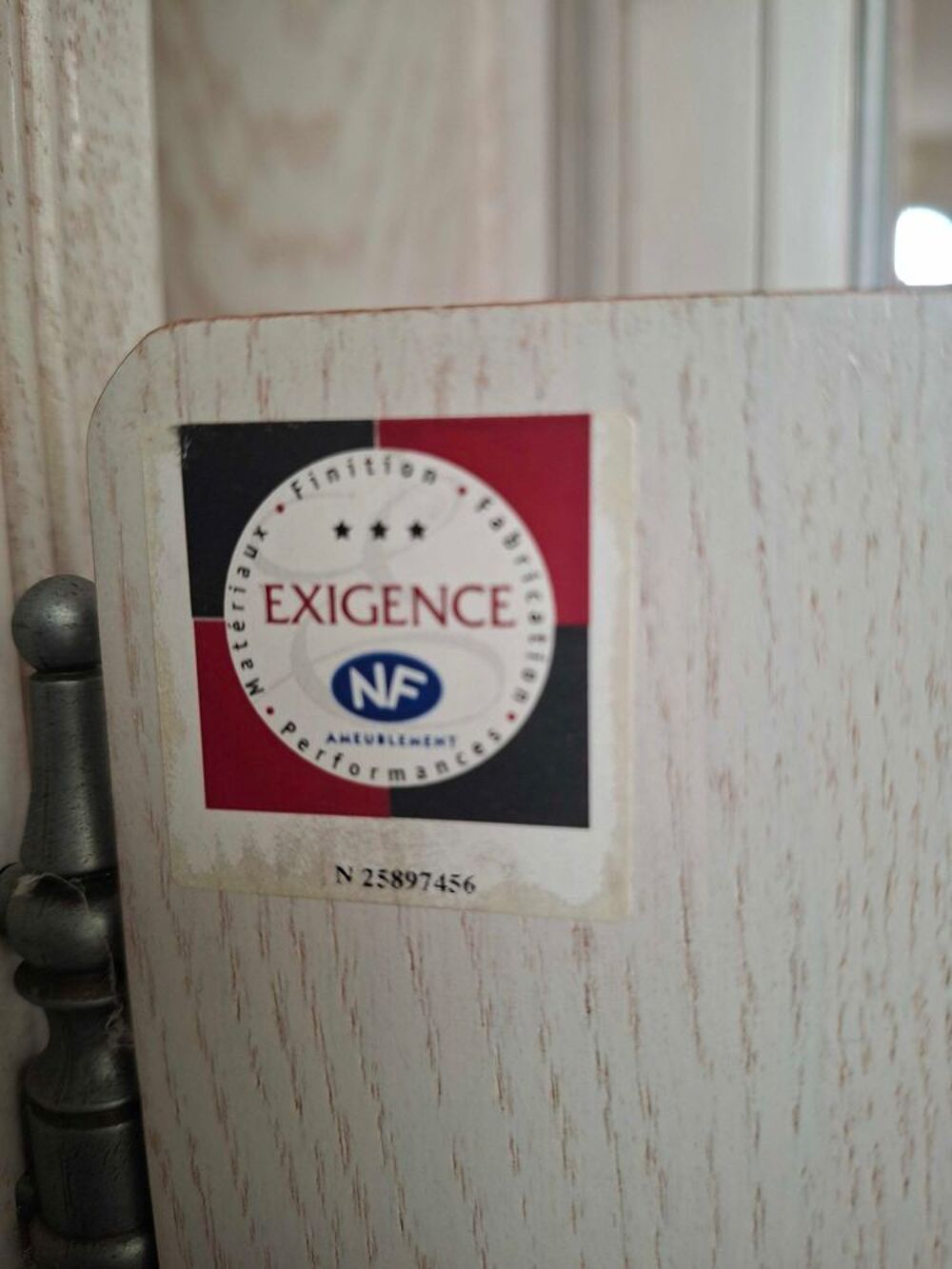 meuble t&eacute;l&eacute; certifi&eacute; "Exigence NF" Meubles