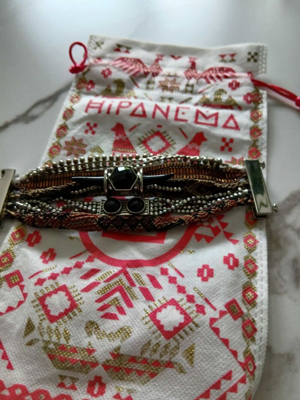 tr&egrave;s beau bracelet hipanema 