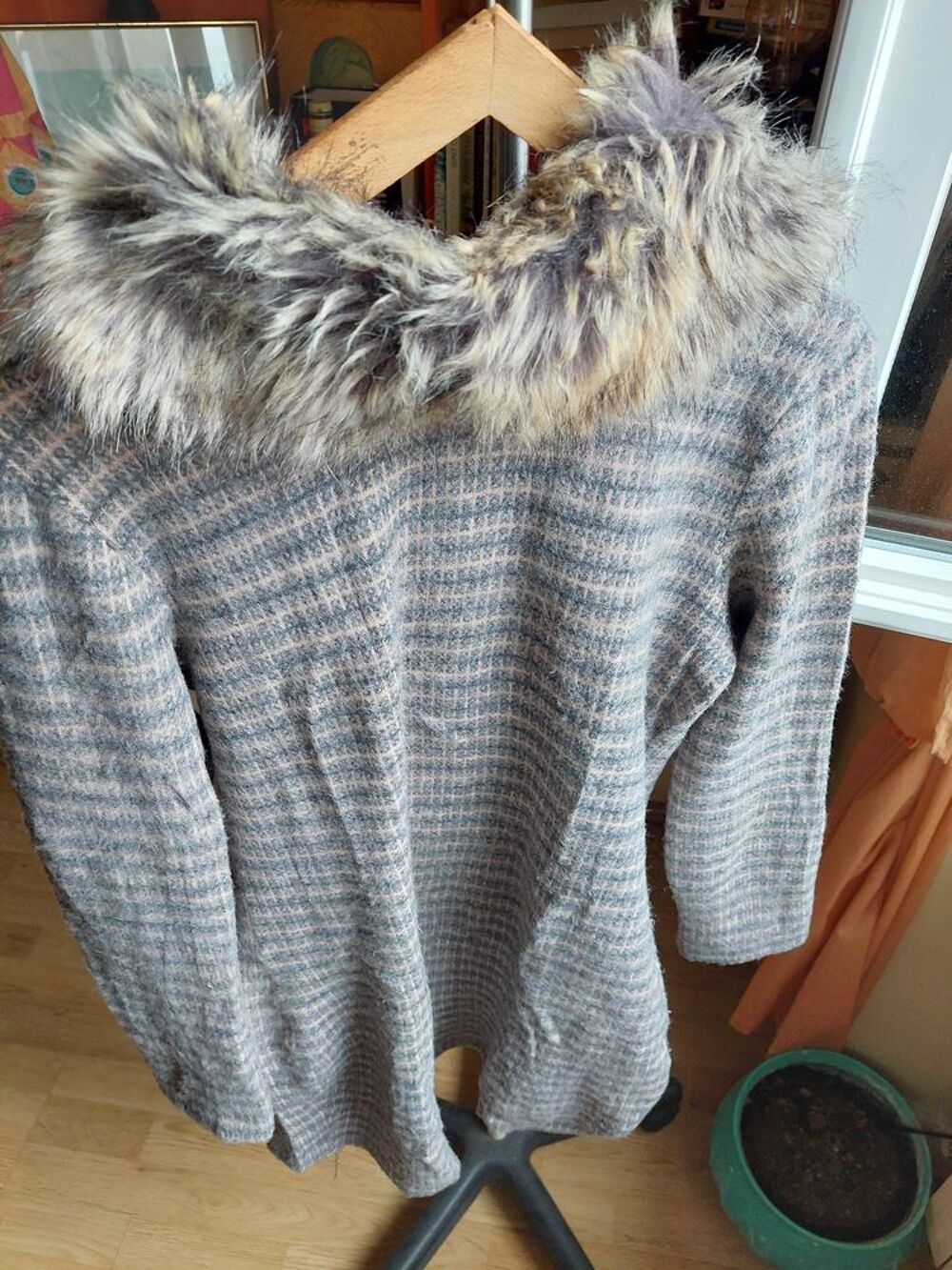 Robe en laine taille 38 Vtements