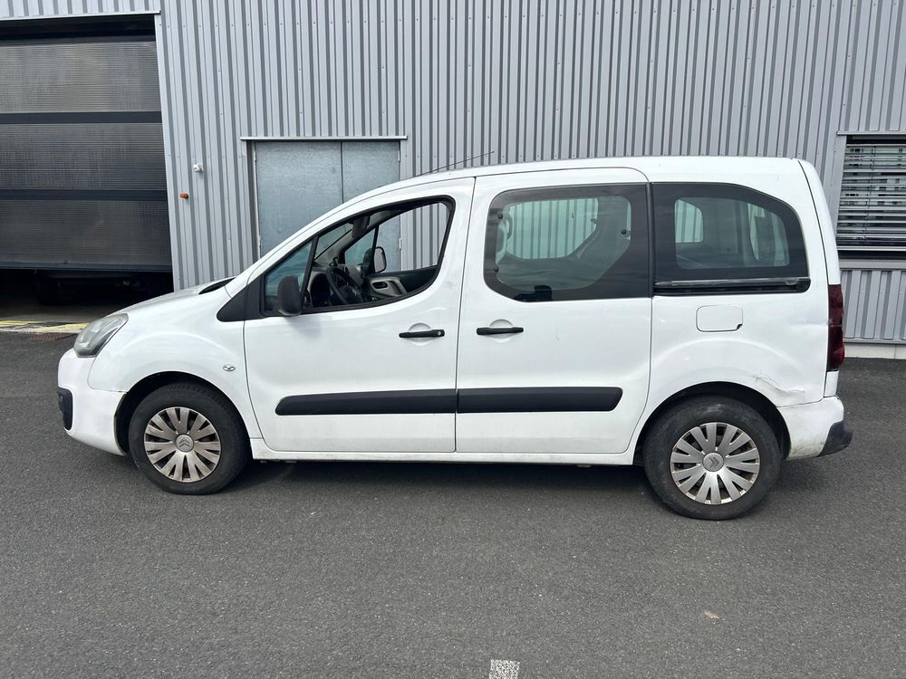 Berlingo BERLINGO CAB APPROFONDIE 21 L2 HDi 90 CONFORT 2015 occasion 33240 Saint-Laurent-d'Arce