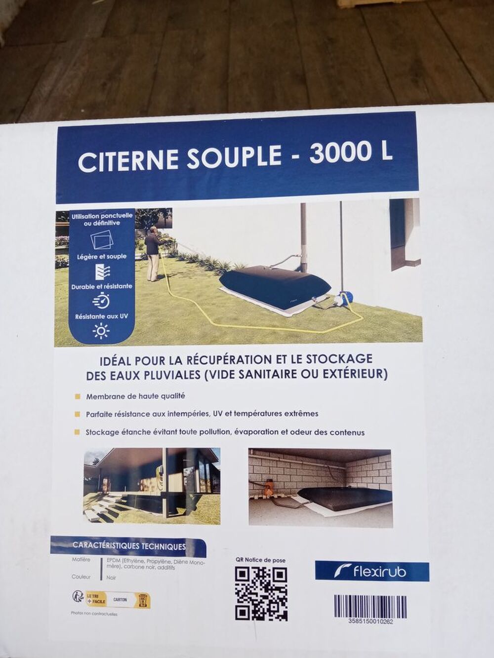 citerne souple , r&eacute;serve d'eau pour jardin .. Jardin