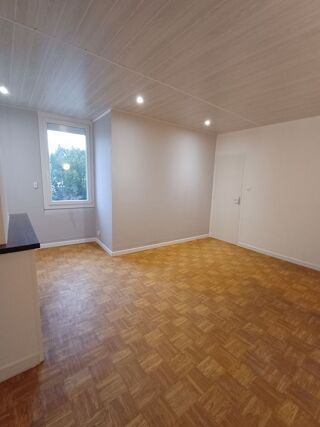  Appartement � louer 4 pi�ces 103 m� Brax