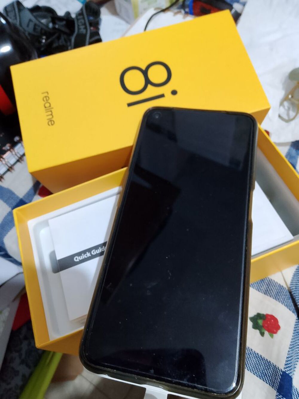 REALME 8 I , double SIM, 64 G Téléphones et tablettes