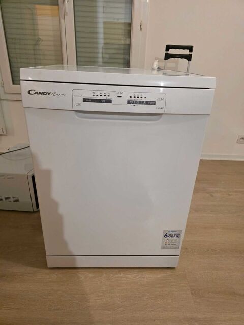 lave vaisselle 14 couverts 230 Épernay (51)