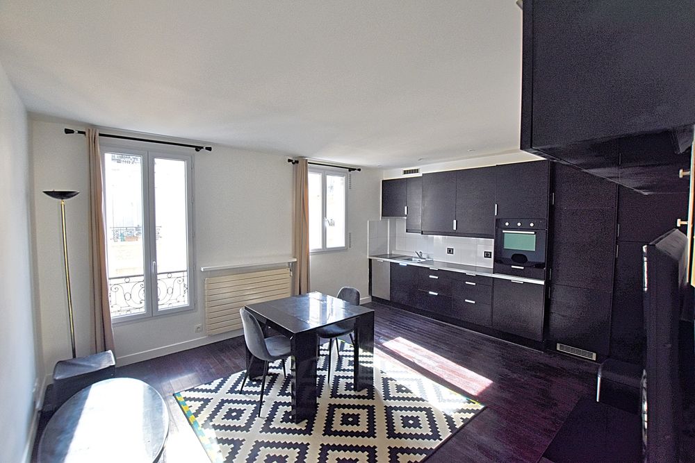 Vente Appartement DEUX PIECES RENOVE DE 36 M2 - RUE LE MAROIS - PARIS 16 Paris 16
