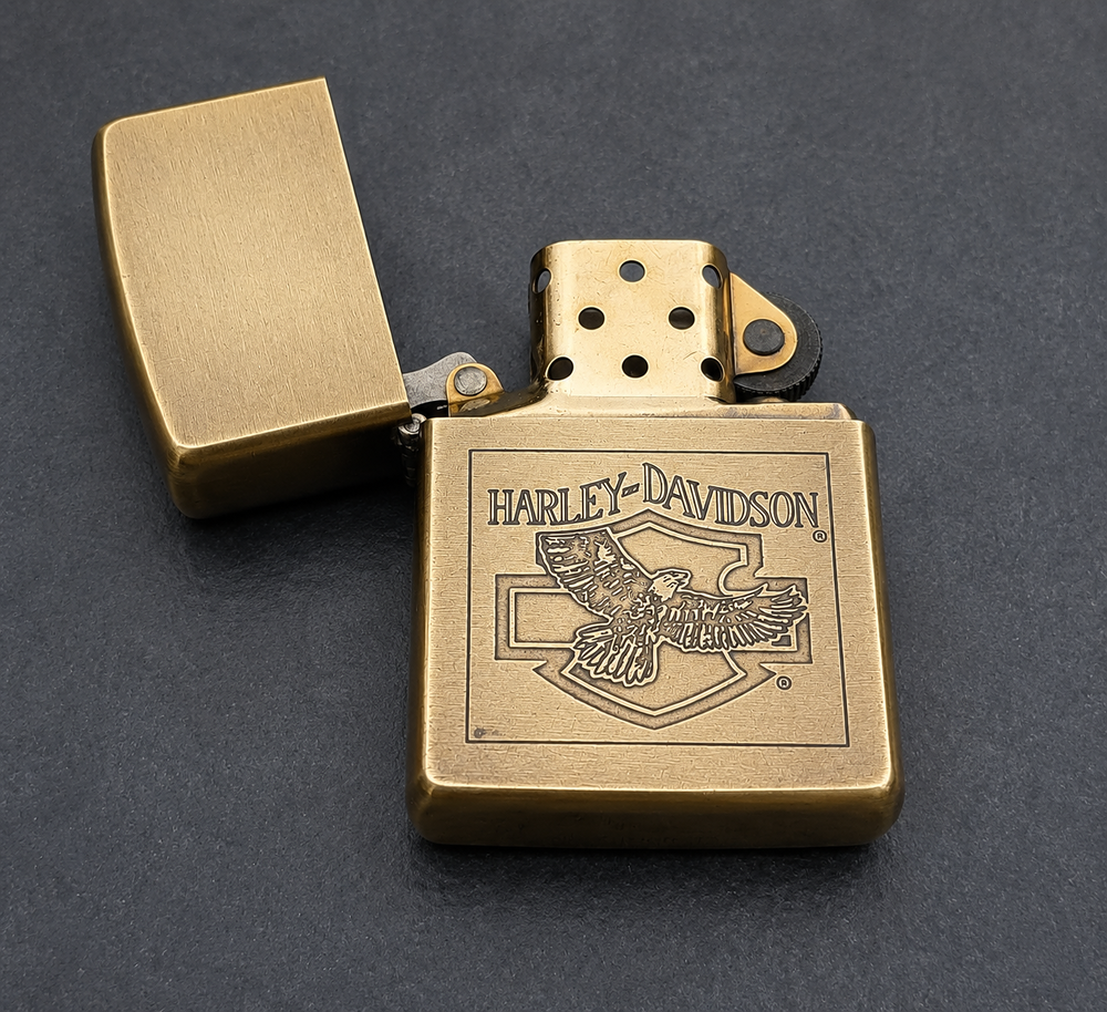 Briquet Zippo Harley-Davidson &eacute;dition sp&eacute;ciale comm&eacute;morative 