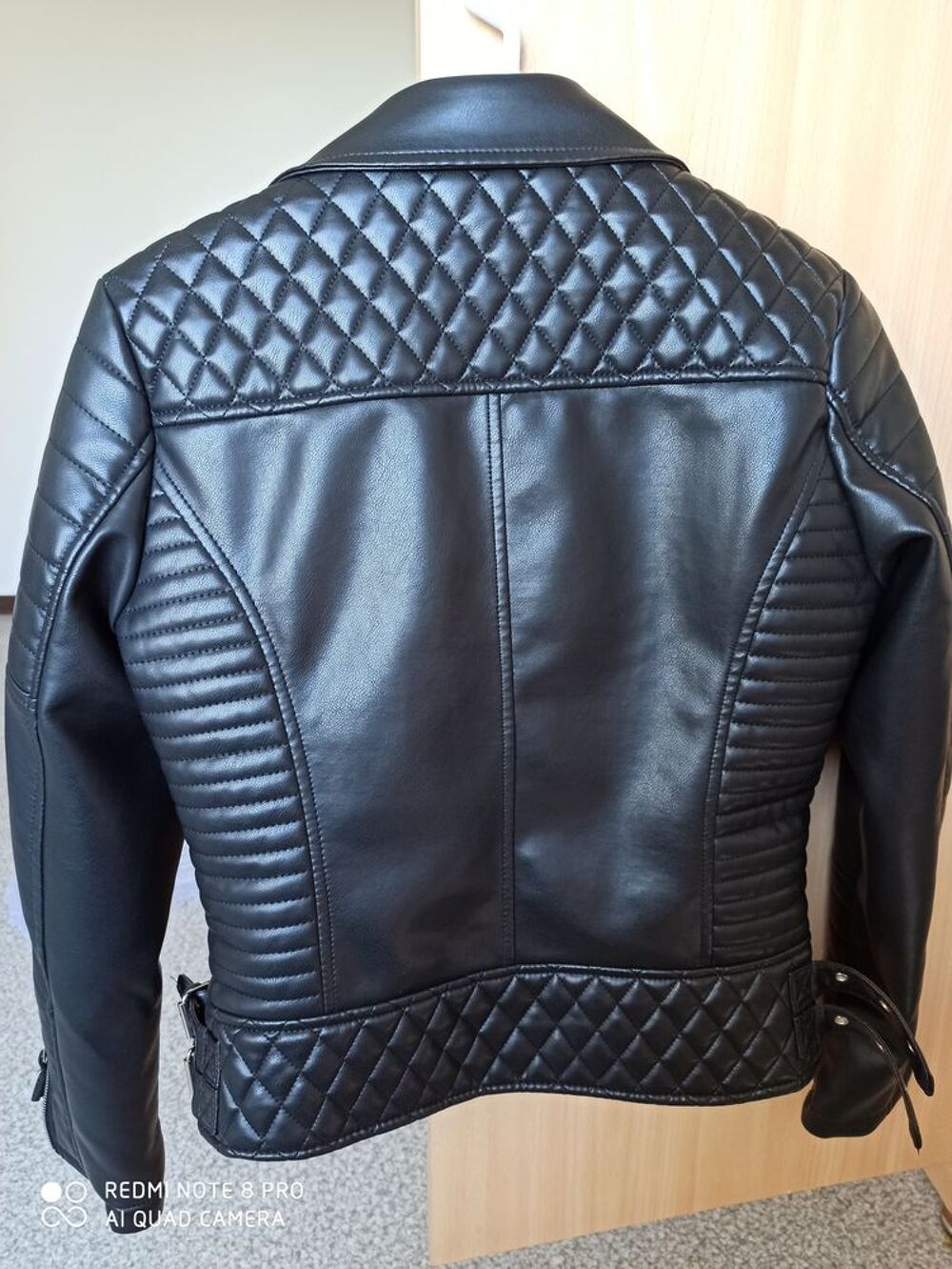 Perfecto femme cuir Noir neuf Téléphones et tablettes