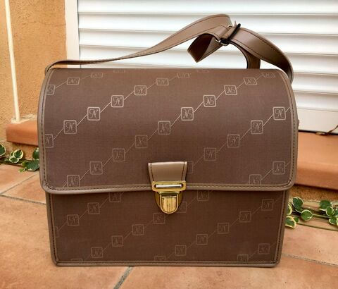 Vanity case rigide ; État neuf 5 Merville (31)
