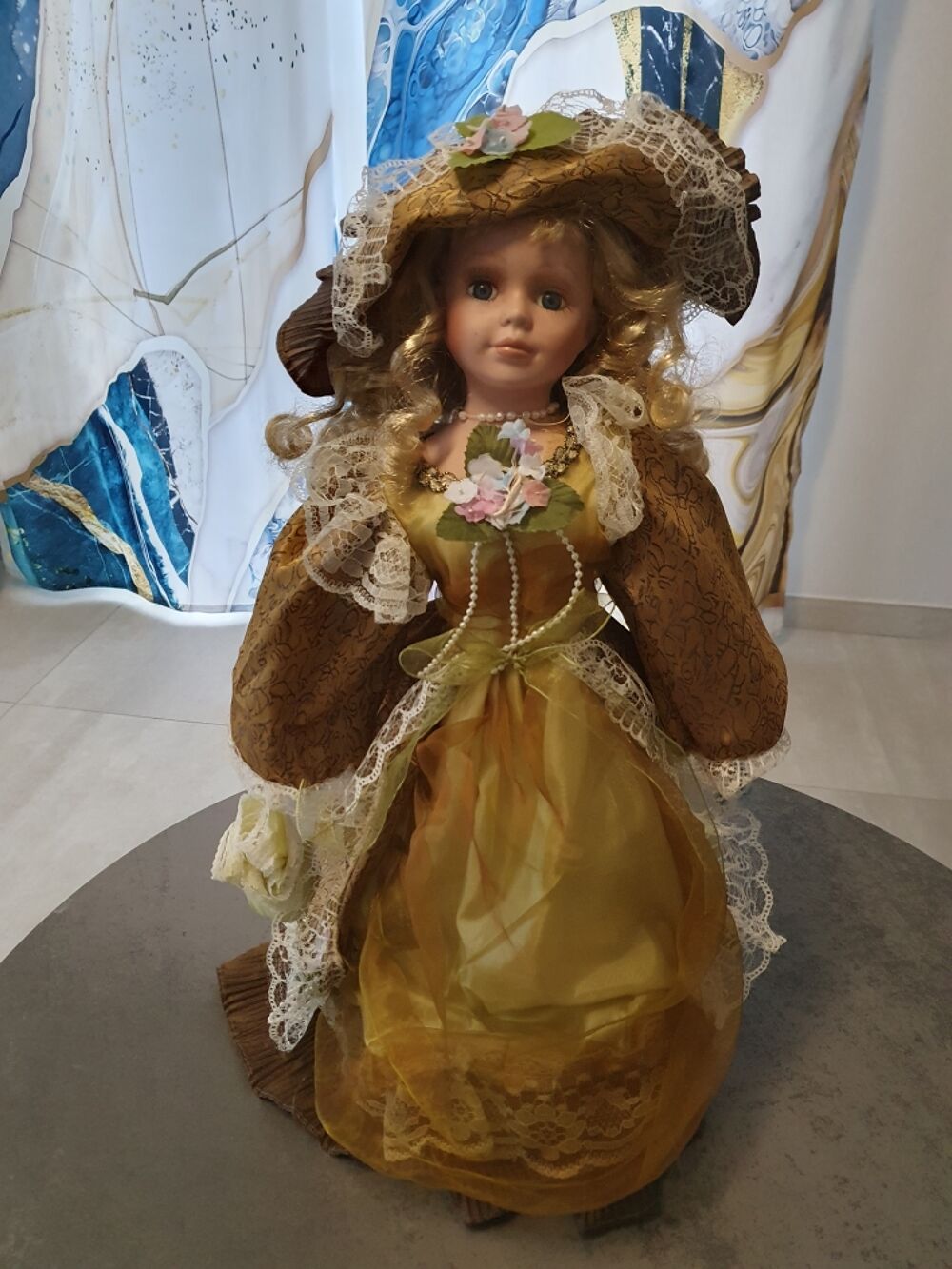 poup&eacute;e porcelaine Jeux / jouets