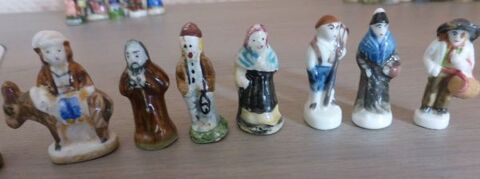 FEVES fves  PERSONNAGES  (4c) 1 Doussard (74)