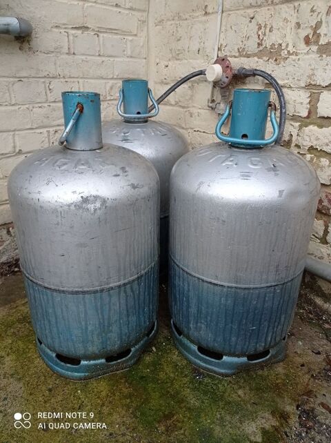 3 boutelles de gaz propane 60 Aire-sur-la-Lys (62)