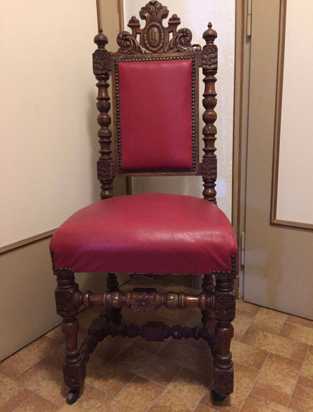 chaises style louis XIII Meubles