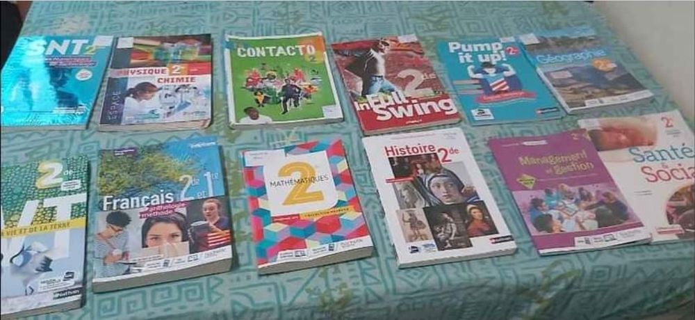 de livre du lyc&eacute;e de Bellevue Livres et BD