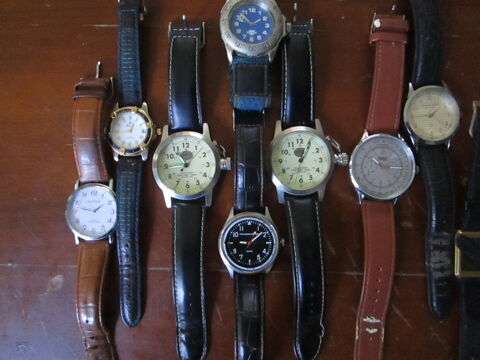 lot de 9 montres 0 Alès (30)
