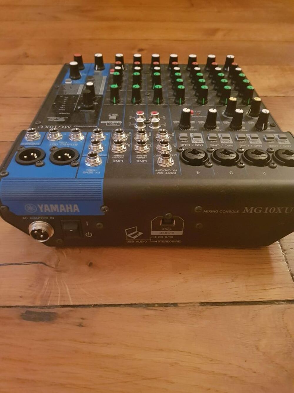 Vend console de mixage Yamaha MG10XU Audio et hifi