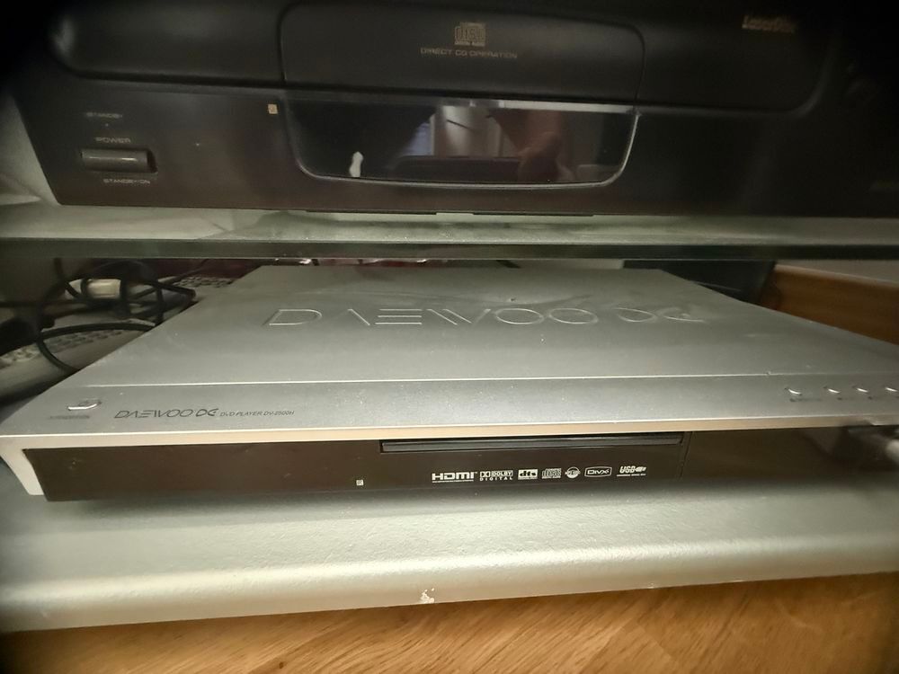 T&eacute;l&eacute; r&eacute;troprojecteur + Lecteur DVD Photos/Video/TV