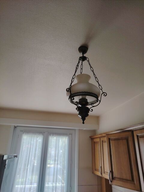 Plafonnier style d'�poque 10 Divonne-les-Bains (01)