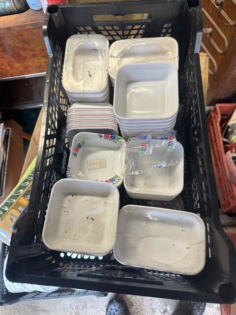 CAISSE VAISSELLE 20 Aubenas (07)