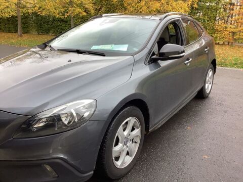 Annonce voiture Volvo V40 7900 €