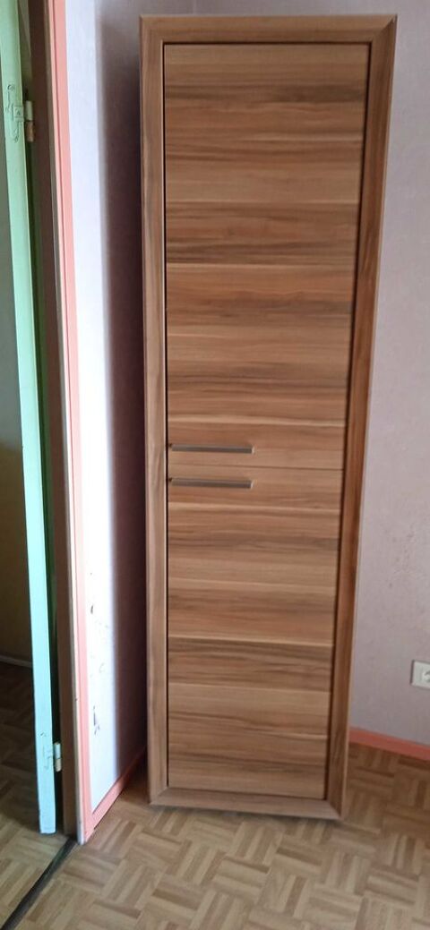 cause déménagement colonne bois solide 2 portes dimensions hauteur 190cm Largeur 50cm à récupérer sur place 90 Wasselonne (67)