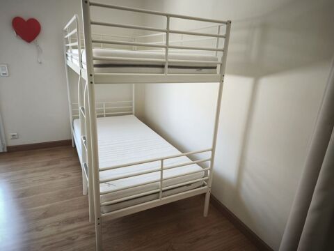 LIT SUPERPOSE METAL avec 2 matelas NEUFS Bormes-les-Mimosas (83)