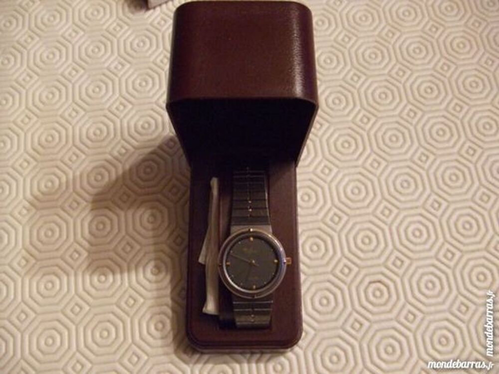 Belle montre femme vintage neuve de marque AIRIN Bijoux et montres