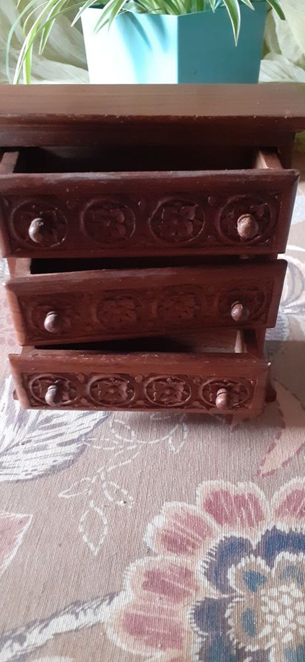Bo&icirc;te &agrave; bijoux en bois :16x16x6,5 cm , 3 tiroirs Décoration
