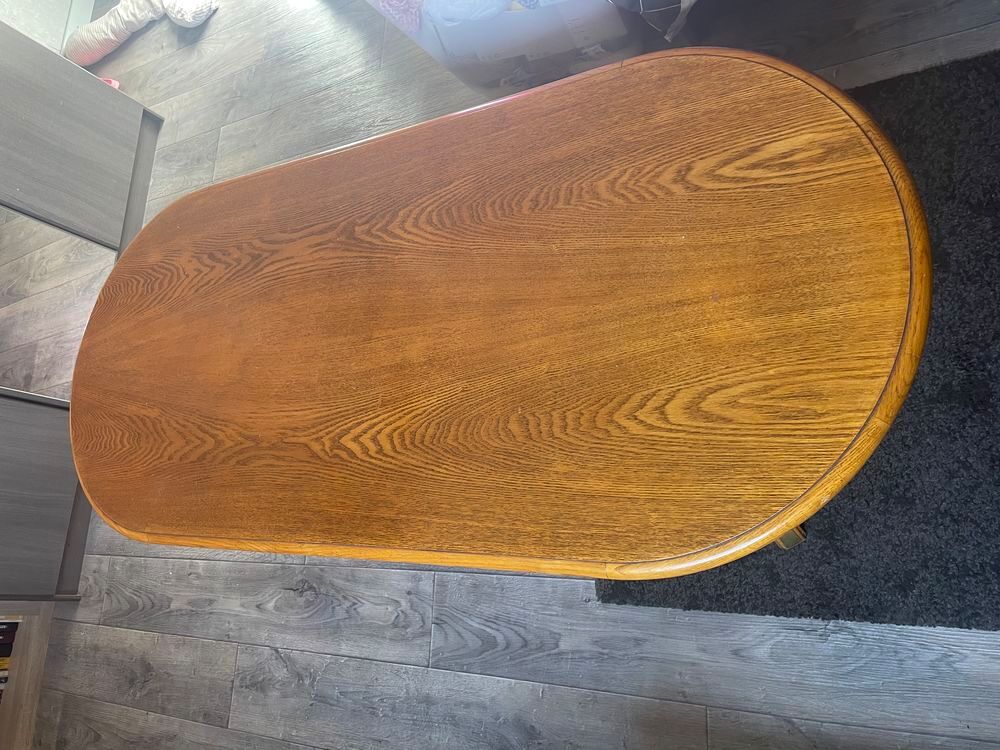 Table basse en bois brut Meubles