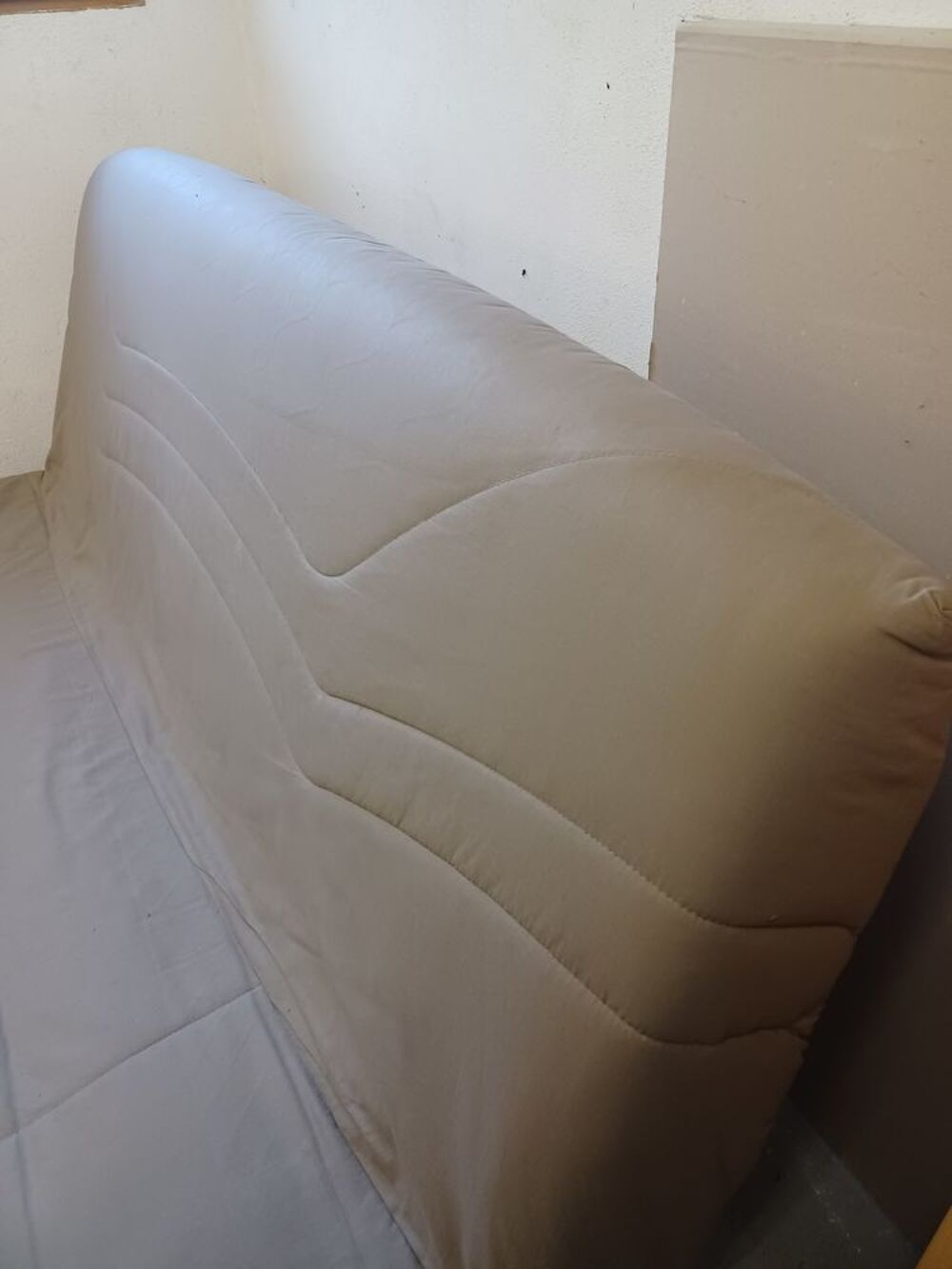 Clic clac en tr&egrave;s bon &eacute;tat Meubles