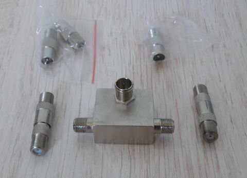 Connecteurs c�bles internet/t�l�vision 2 Metz (57)