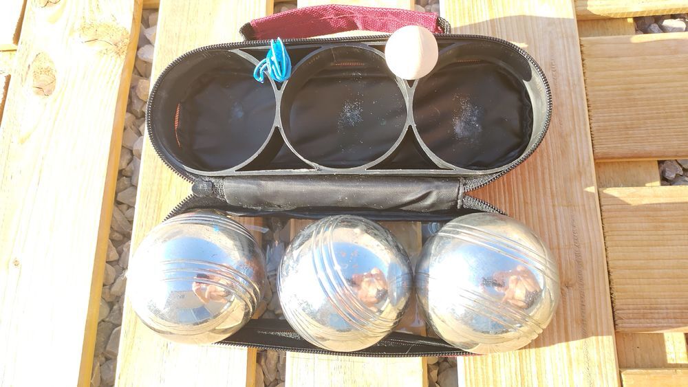 Set de P&eacute;tanque 6 Pi&egrave;ces Sacoche Rouge, Cochonnet &amp; Mesureur Sports