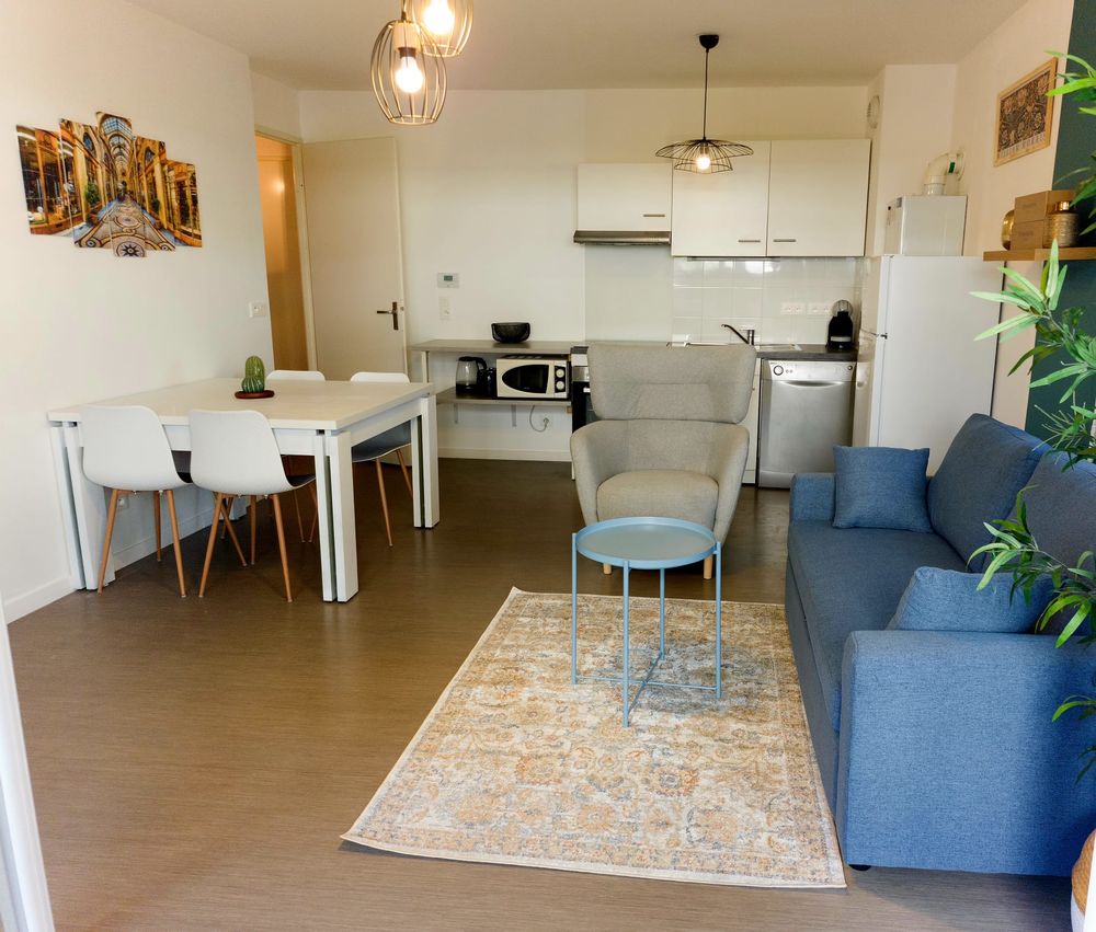 Location Appartement T2 meublé 43 m2- Balcon- Parking- Tram A Lormont