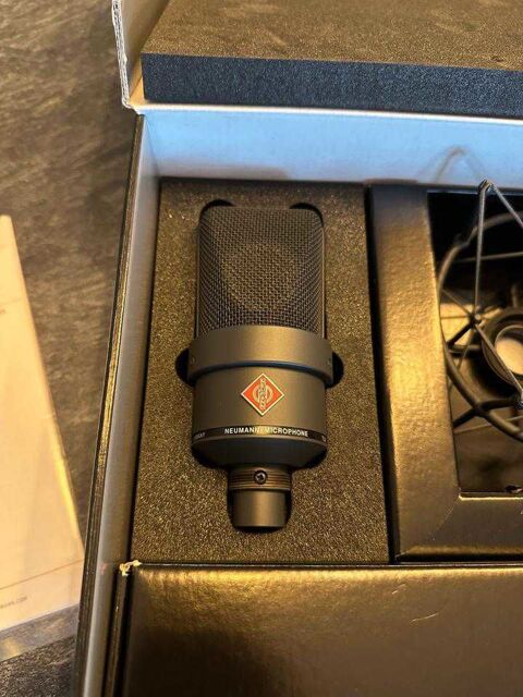 Microphone de studio Neumann TLM 103 mt 450 Huningue (68)