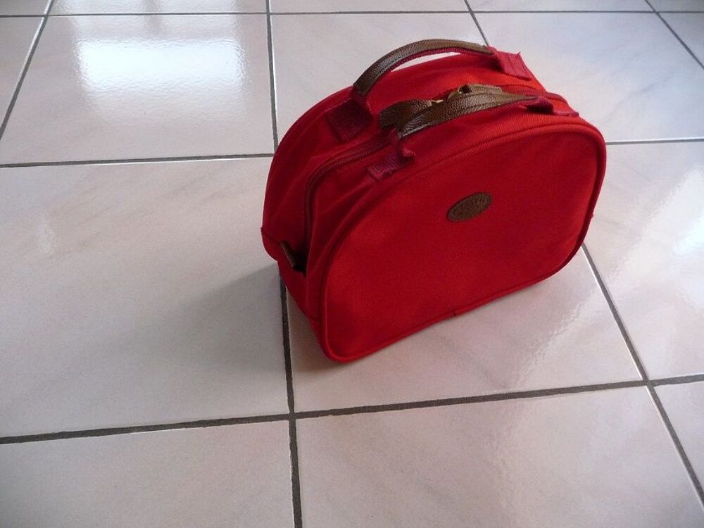 Vanity ou sac rouge - N E U F Maroquinerie