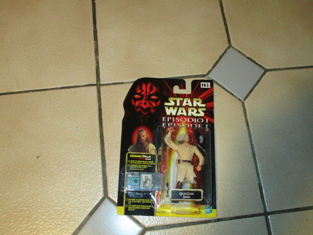 VIEILLE FIGURINE STAR WARS EPISODE 1"QUI-GON JINN" 