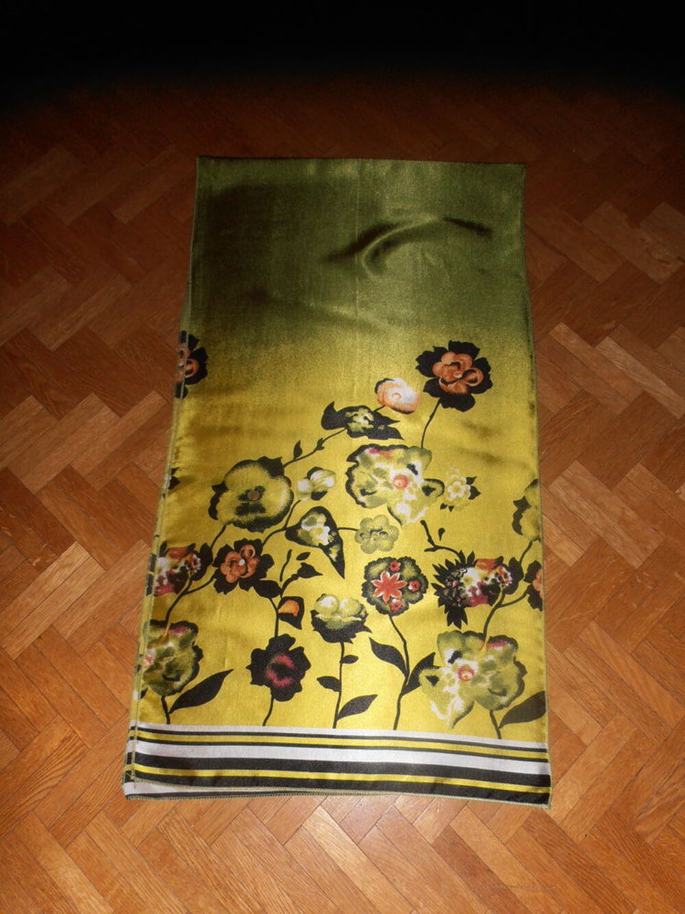 Echarpe soyeuse 20 (79) Vêtements