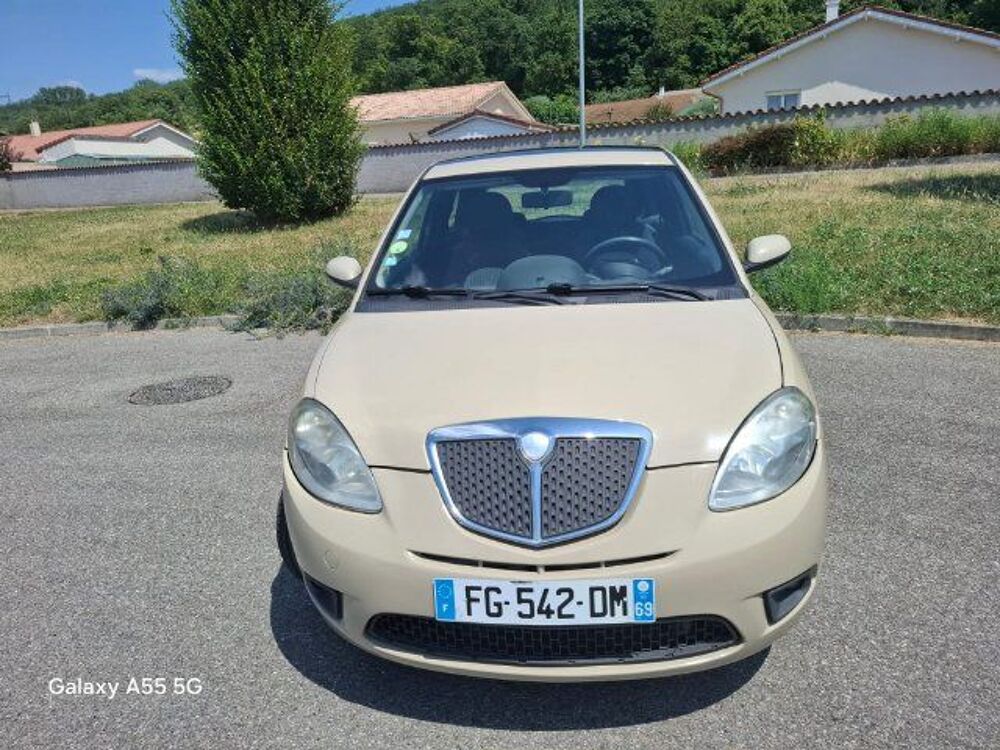 Ypsilon 1.2 8v Oro 2007 occasion 69320 Feyzin