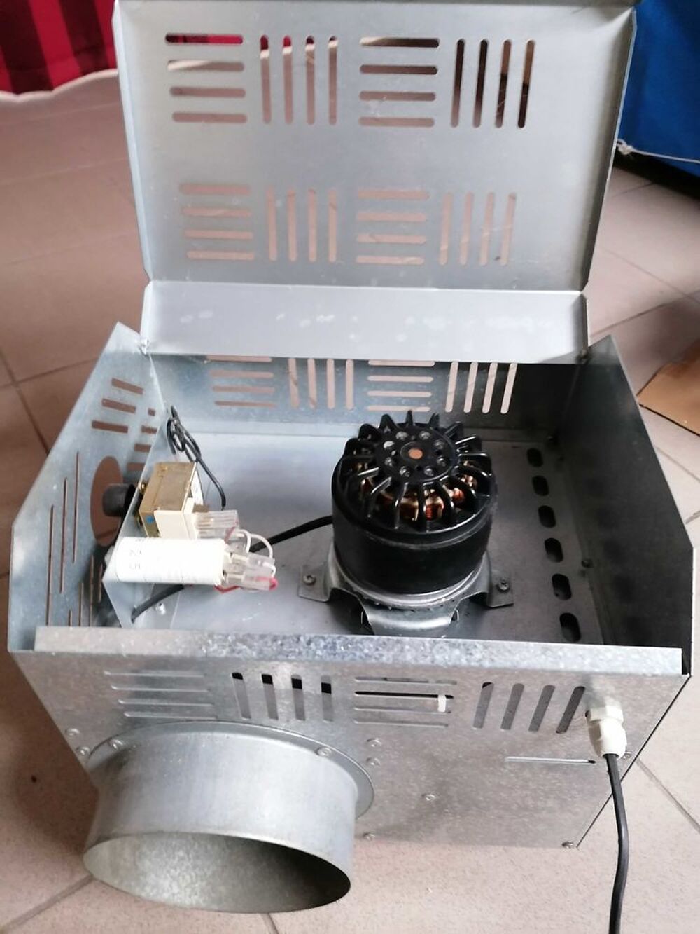 Groupe air chaud avec caisson filtrant 550 m3/h Bricolage