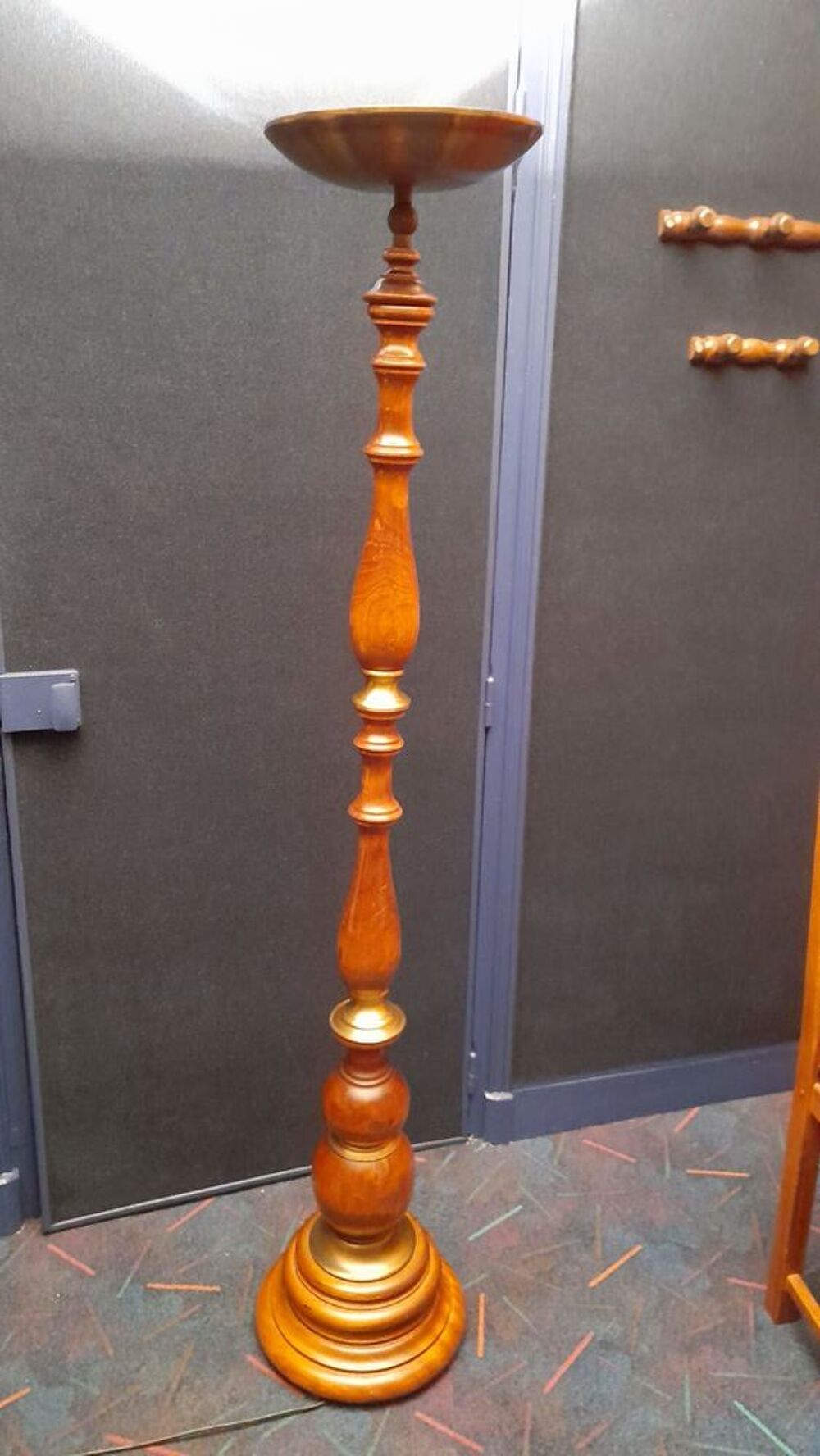 Lampe halog&egrave;ne Meubles