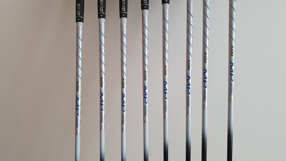 Clubs de golf XXIO 12. Serie de fers du 5 au SW (8fers). Sports