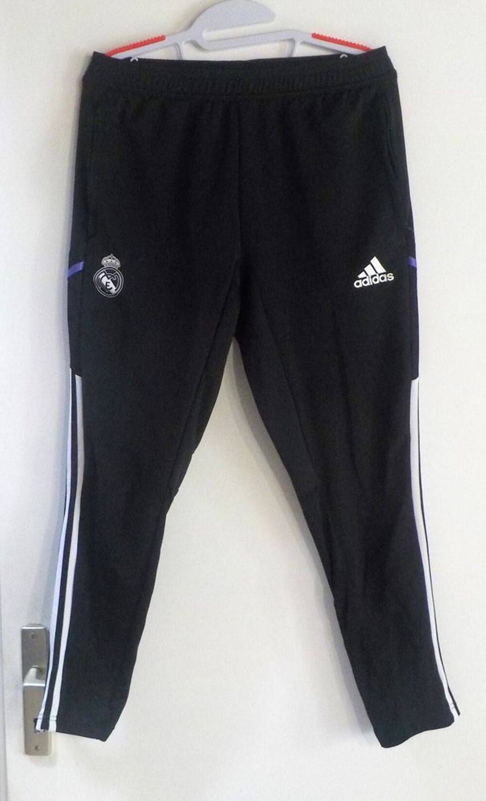 PANTALON JOGGING NOIR ADIDAS TAILLE M Vêtements