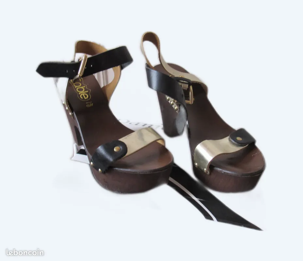 Chaussure en bois femme top
