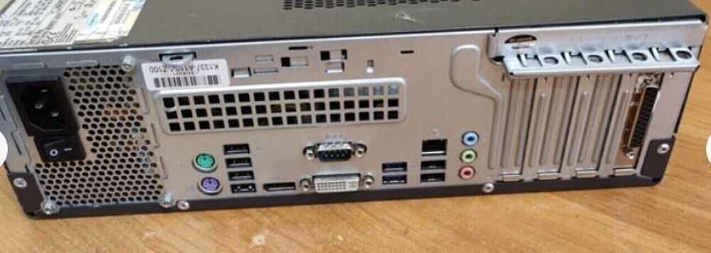 Fujitsu Siemens Esprimo E710 i3/8Go/120Go/W10 Matériel informatique