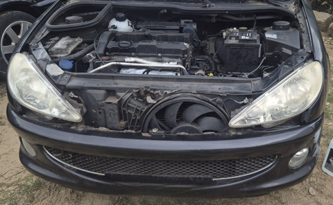 Peugeot 206 cc 1.6i 16V Sport