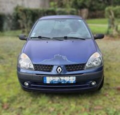 Clio II Clio 1.2i Authentique 2002 occasion 85290 Mortagne-sur-S&egrave;vre
