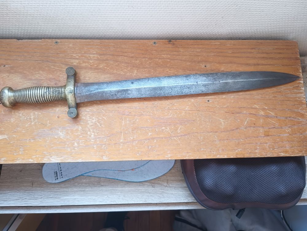 Glaive mod&egrave;le ou &eacute;poque 1831 